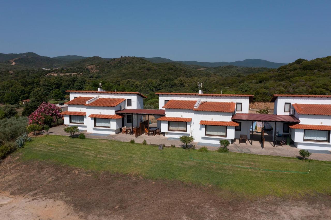 Katevi Luxury Seafront Villa イエリソス エクステリア 写真