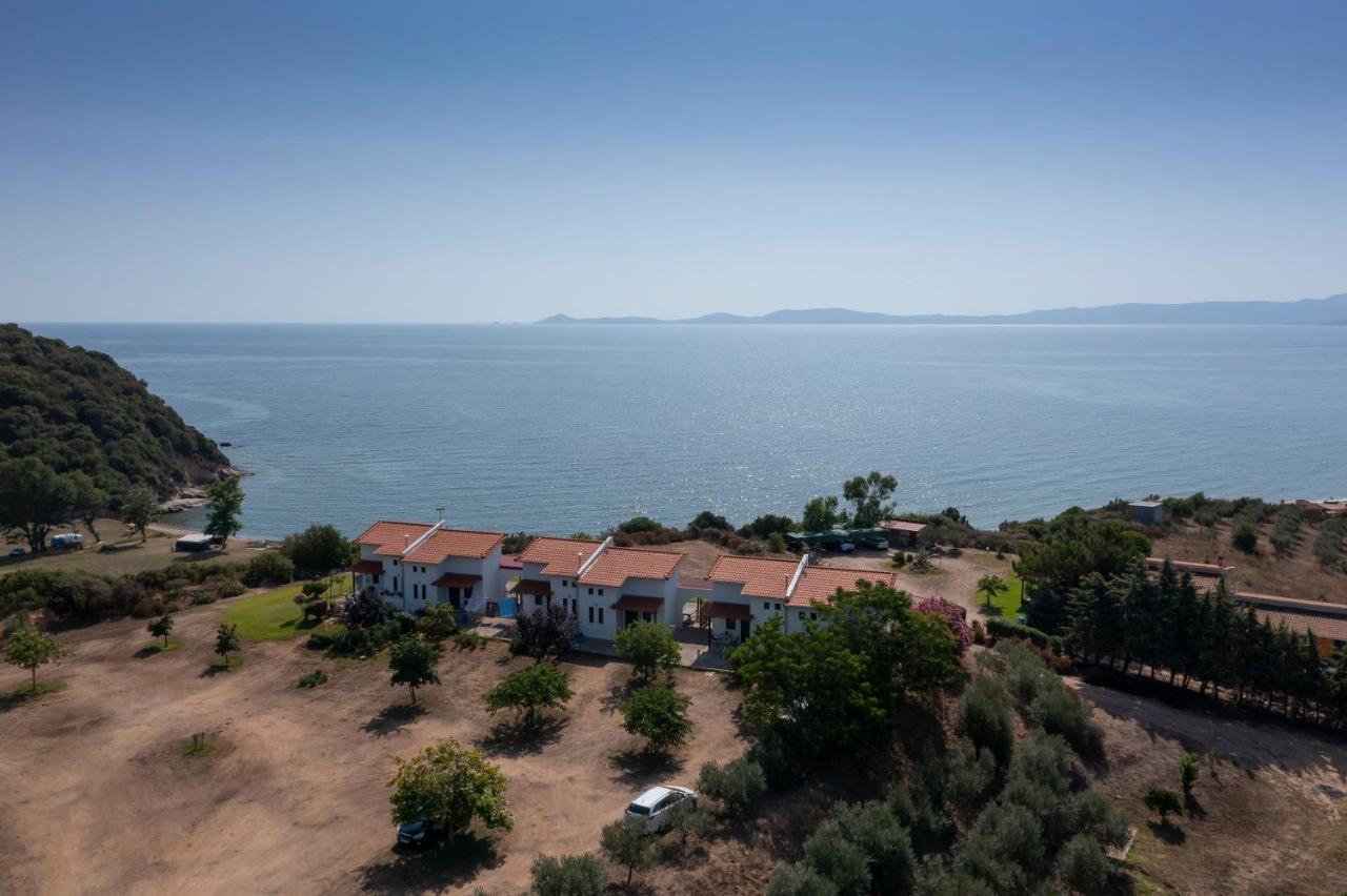 Katevi Luxury Seafront Villa イエリソス エクステリア 写真